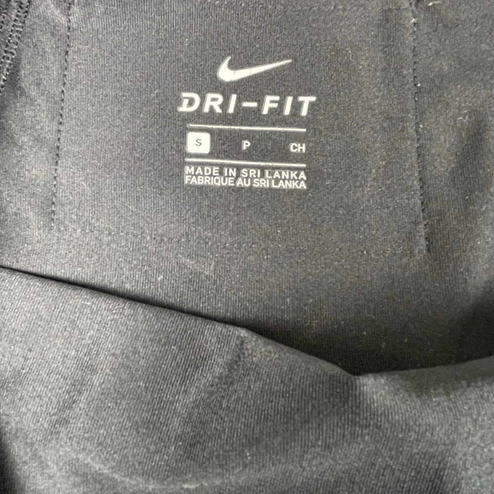 Nike Leggings Womens Size S Black Dri-FIT Cropped Activewear 802948-010